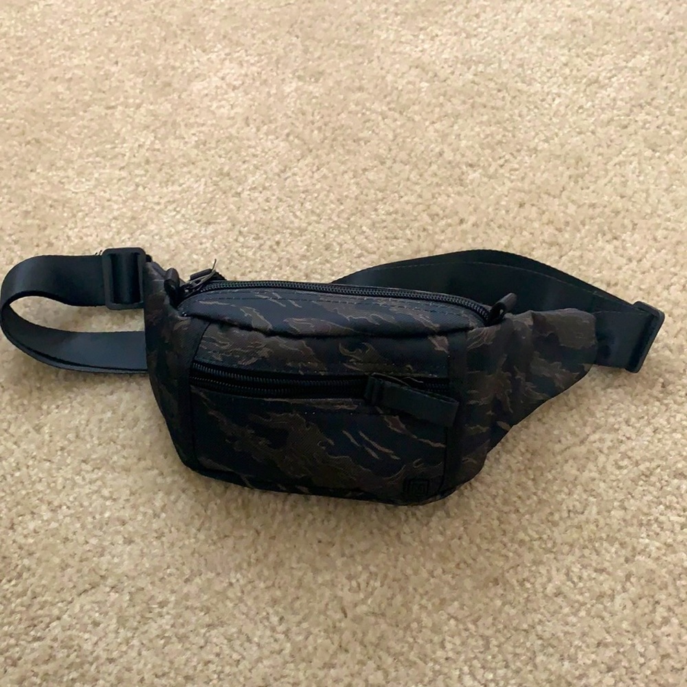 Madden Fanny pack- dark camo color